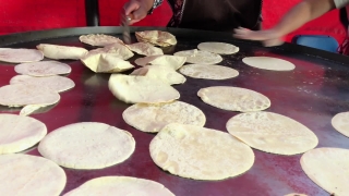Dough, Food, Concoction, Chip, Meal, Close