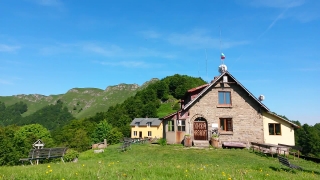 House, Home, Building, Architecture, Roof, Residential