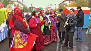 Performer, Comedian, Costume, Entertainer, Person, People